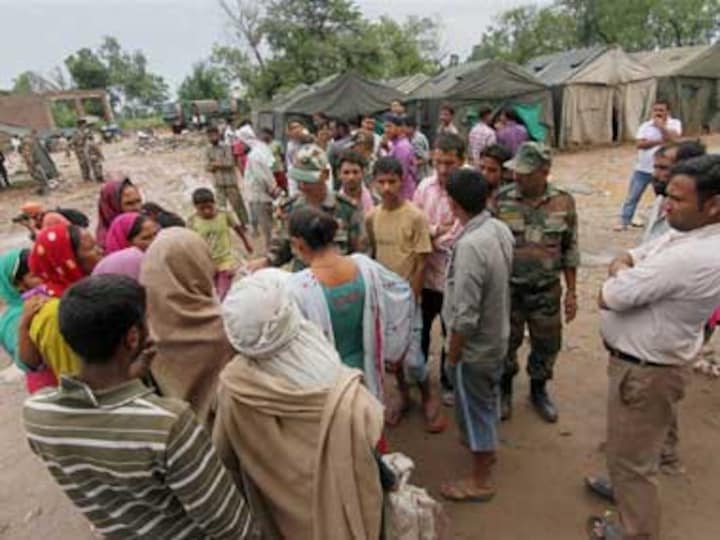 Relief distribution in flood-hit Kashmir sees irregularities