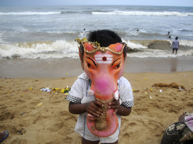 Politics dominates Ganesh Chaturthi as Maharashtra gears up for assembly polls Politics dominates Ganesh Chaturthi as Maharashtra gears up for assembly polls