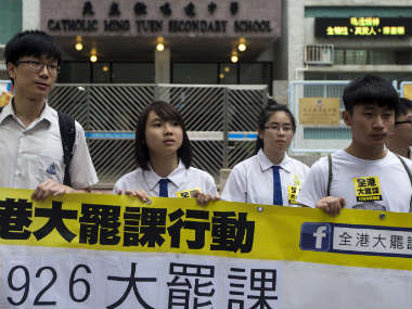 School students join Hong Kong's pro-democracy protests School students join Hong Kong's pro-democracy protests