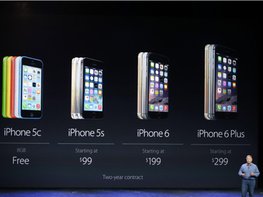 Status insanity: India (Hearts) the I in iPhone Status insanity: India (Hearts) the I in iPhone