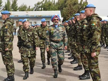 UNDOF commander Lieutenant General Iqbal Singh Singha (C). Image courtesy UNDOF