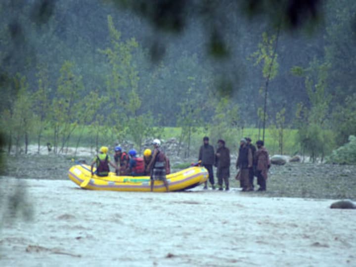 Kashmir floods: Govt rushes 3 more NDRF teams to bolster relief efforts