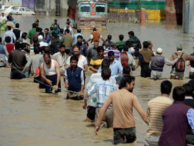 Kashmir Floods: Jama Masjid Turns Into A Relief Centre For Hindus ...