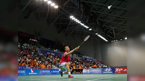 World no. 1 Lee Chong Wei battles back to set up Lin Dan showdown