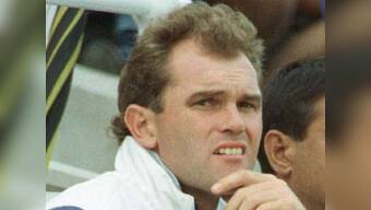 NZL great Martin Crowe says 'tough taskmaster' cancer is back