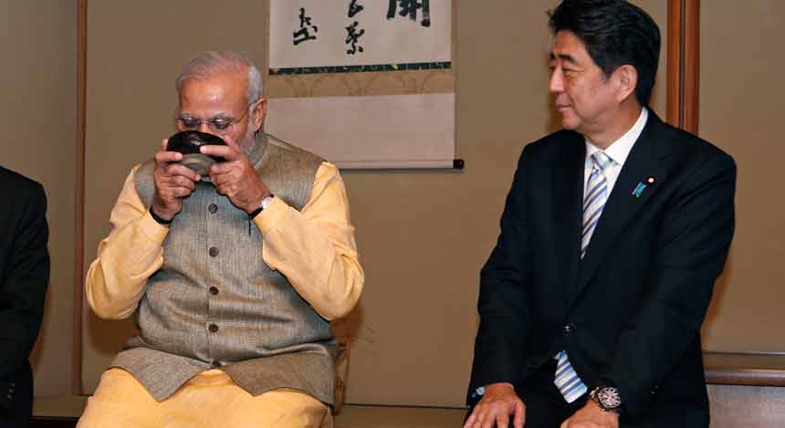 Image of the day: Modi, Abe indulge in 'chai pe charcha' before real talks Image of the day: Modi, Abe indulge in 'chai pe charcha' before real talks