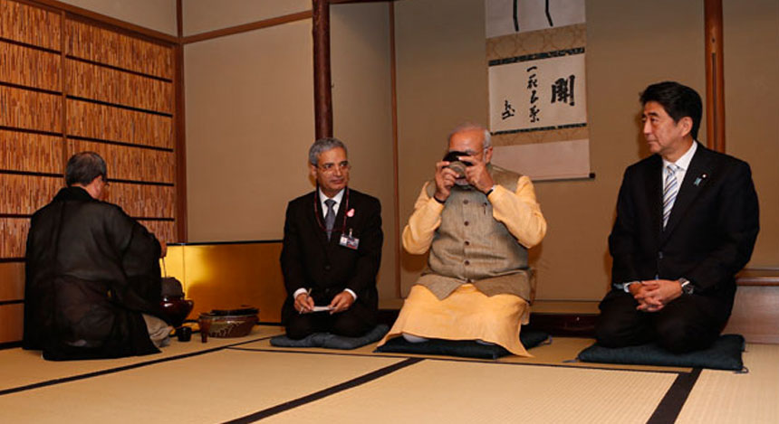 Chai pe charcha to drums and flute: How Modi floored Japan Chai pe charcha to drums and flute: How Modi floored Japan