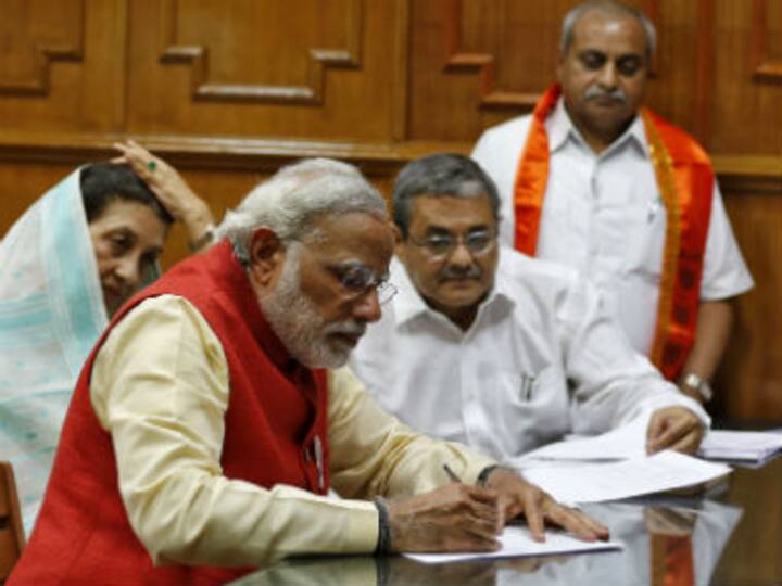 PM Modi to hold meet to review progress of Aadhaar on Saturday