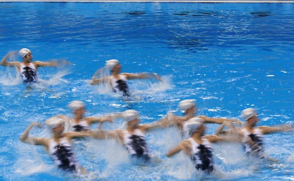 North Korea's synchronised swimming team take part in a practice session at Munhak Park Tae-hwan Aquatics Center ahead of the 17th Asian Games in Incheon September 17, 2014. Reuters