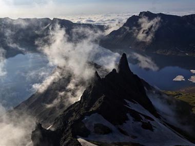UK scientists seek to finally unlock secrets of mysterious N Korean volcano UK scientists seek to finally unlock secrets of mysterious N Korean volcano