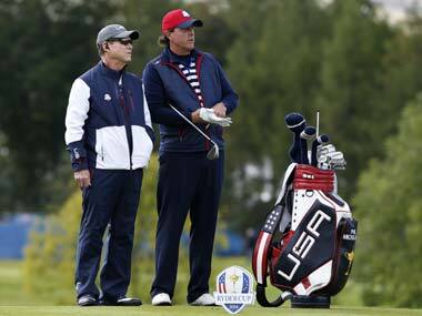 U.S.A. Ryder Cup captain Tom Watson with Phil Mickelson. Reuters