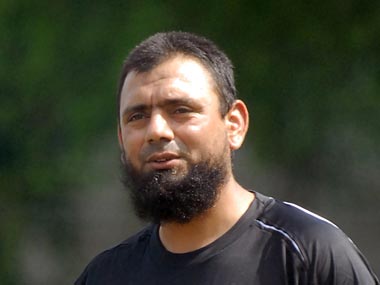 Former Pak spinner Saqlain reveals how he hid wife in hotel room closet during 1999 WC Former Pak spinner Saqlain reveals how he hid wife in hotel room closet during 1999 WC
