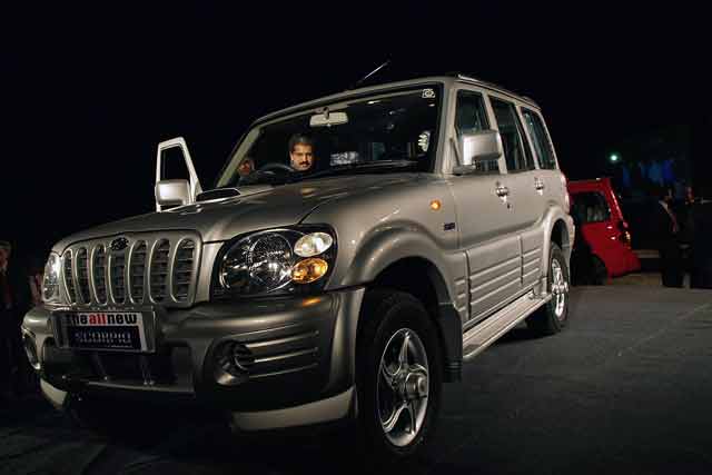 Mahindra unveils new-generation Scorpio starting at Rs 7.98 lakh Mahindra unveils new-generation Scorpio starting at Rs 7.98 lakh