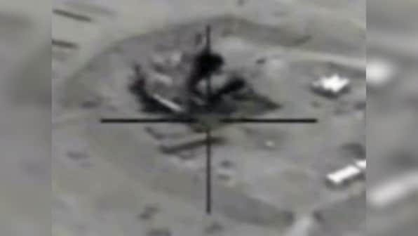 Syria: US leads airstrikes against Islamic State-held oil sites for second day
