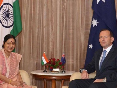 Australian PM Abbott meets Sushma, thanks India for splendid welcome