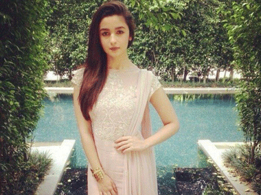 Alia Bhatt begins shooting for Vikas Bahl's Shandaar Alia Bhatt begins shooting for Vikas Bahl's Shandaar