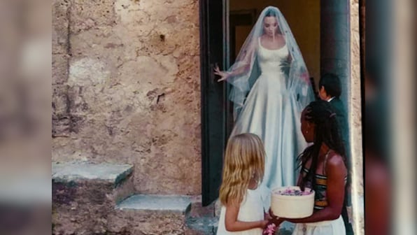 Brad Pitt, Angelina Jolie to donate $5 mn made from wedding photos