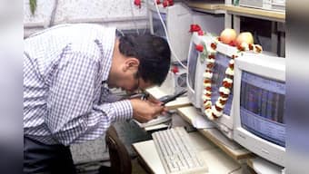 New record: Nifty hits 8,000, seen at 10,000 by next budget