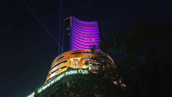 Sebi raps BSE for lapses in Rs 6000 crore NDMC share sale 