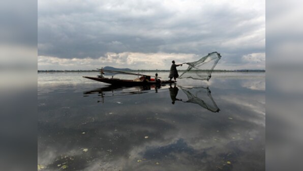 Sri Lankan Navy allegedly attacks Indian fishing boats, damages fishing nets 