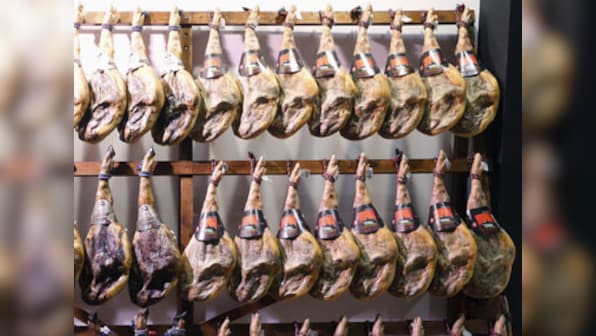 Spaniard creates world record for slicing ham for 40 hours non-stop