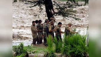 Jammu floods: Nine army Jawans, officer trapped after boat capsizes in Jhelum River