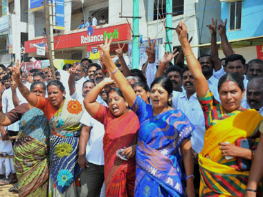 AIADMK workers fast across Tamil Nadu over verdict against Jayalalithaa AIADMK workers fast across Tamil Nadu over verdict against Jayalalithaa