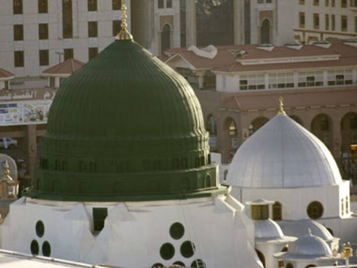 Proposal made to shift Prophet's tomb in Saudi, says report