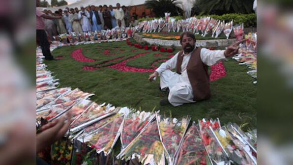 Christian activist is the anonymous person who sent Pak protesters bouquets