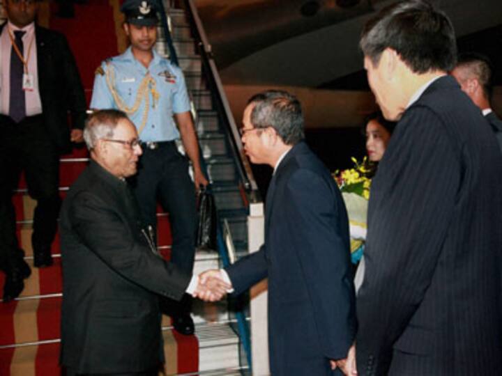 India, Vietnam sign seven agreements during President Pranab's visit