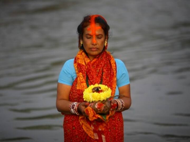 Is religious conversion really a fundamental right, or can we ban it?