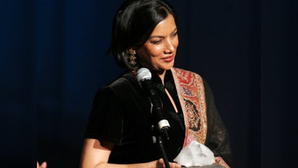 Shabana Azmi completes 40 years in filmdom, thanks Shyam Bengal for Ankur