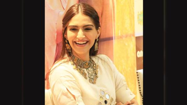 Sonam is beautiful and smart, want to collaborate with her : Tommy Hilfiger