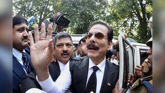 Sahara's Roy seeks 10 more days from SC to find buyers for his overseas hotels