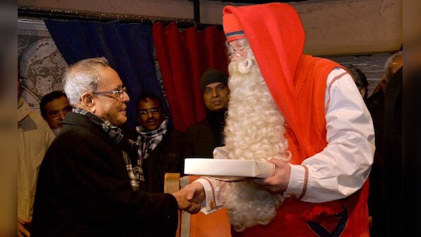 Ho Ho Ho! President Pranab treks to the Arctic with a Ganesh for Santa