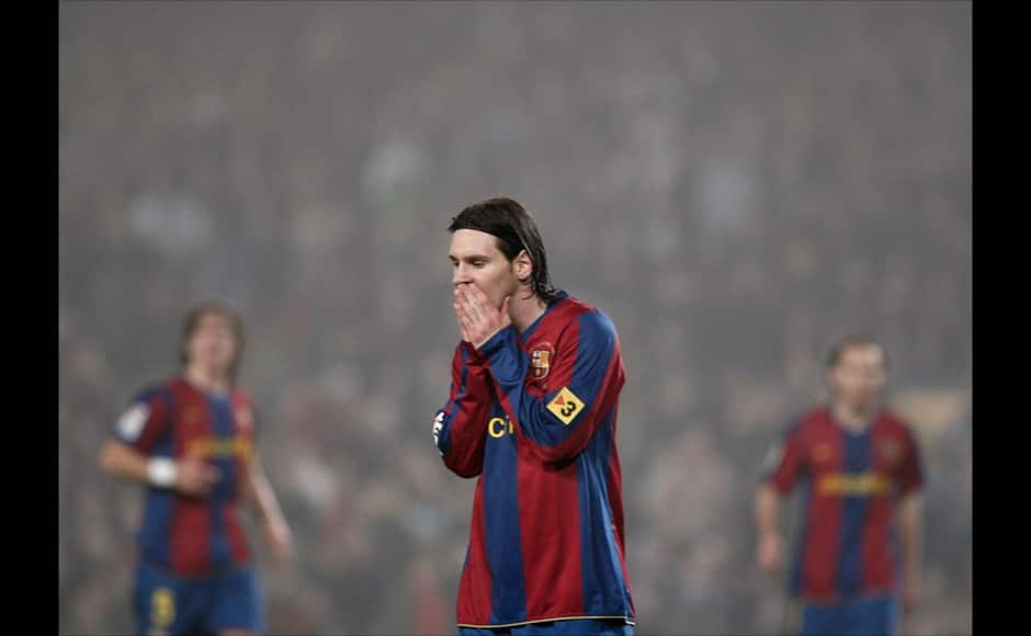 during the Copa del Rey semi final match between Barcelona and Valencia at the Camp Nou Stadium on February 27, 2008 in Barcelona, Spain.