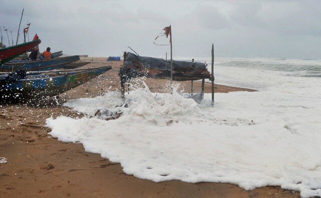 Photos: Visakhapatnam worst-hit as Cyclone Hudhud hits Andhra, Odisha ...