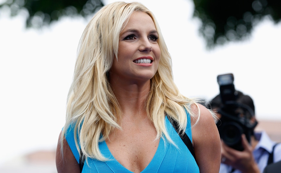 Britney Spears May Never Perform Again Says Her Long Time Manager Larry Rudolph Entertainment