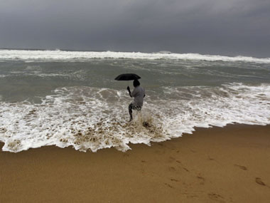 Telugu group announces $100,000 for cyclone Hudhud relief efforts Telugu group announces $100,000 for cyclone Hudhud relief efforts