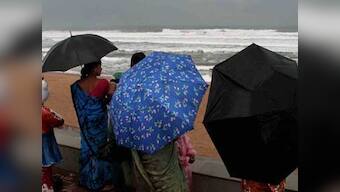 Cyclone Hudhud: Tens of thousands evacuated, 146 relief shelters opened
