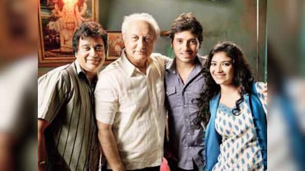 Ekkees Toppon Ki Salaami review: A promising storyline that ends up as Facepalm