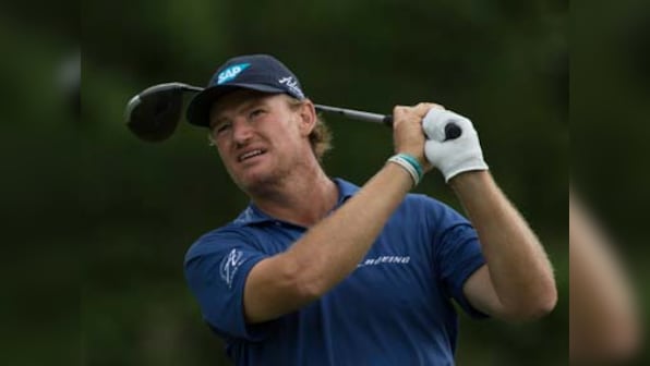 Golf: Birthday boy Els grabs lead in Hong Kong; Randhawa drops to fifth