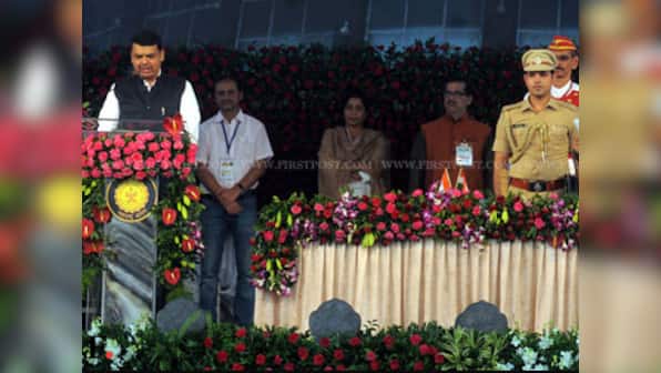 Uddhav attends Fadnavis' swearing-in ceremony, sparks alliance rumours 