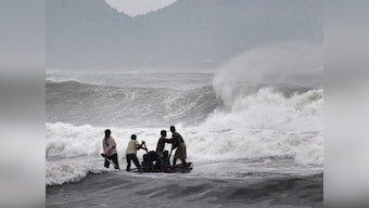 Cyclone Hudhud: LIC appoints nodal officers to step up services in Odisha, AP