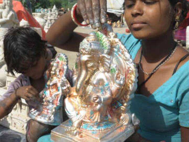 Sales of China-made idols of Ganesh and Lakshmi dip this Diwali
