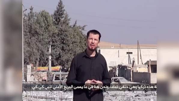 Video shows British hostage 'reporting' for Islamic State