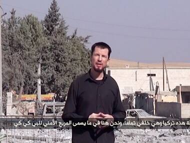 Video shows British hostage 'reporting' for Islamic State