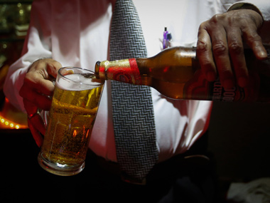 Cheers! 250 bars to reopen as Kerala HC stays ban on liquor sale Cheers! 250 bars to reopen as Kerala HC stays ban on liquor sale