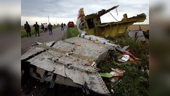 Ukrainians recover belongings of flight MH17 victims