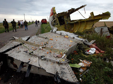 Ukrainians recover belongings of flight MH17 victims Ukrainians recover belongings of flight MH17 victims